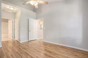 4085 S Crystal Cir, Aurora, CO 80014 - Photo 9