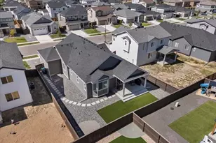 9784 Ceylon St, Commerce City, CO 80022 - Photo 3