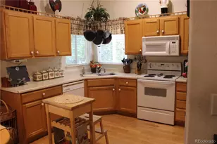 1147 S Boston Ct, Denver, CO 80247 - Photo 17