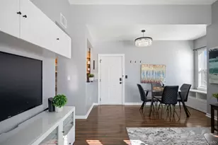 2819 Syracuse Ct, Denver, CO 80238 - Photo 9