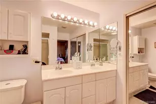 7202 W Cedar Cir, Lakewood, CO 80226 - Photo 21