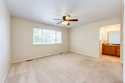 24621 E Kansas Circle, Aurora, CO 80018 - Photo 17