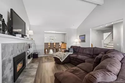 2711 S Oakland Circle E, Aurora, CO 80014 - Photo 5