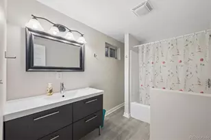 2711 S Oakland Cir E, Aurora, CO 80014 - Photo 25