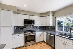 7859 S Valentia St, Centennial, CO 80112 - Photo 9