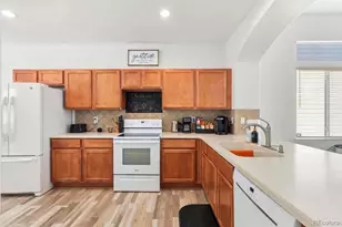 12144 Joplin St, Commerce City, CO 80603 - Photo 11