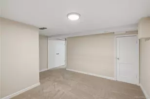2127 Niagara St, Denver, CO 80207 - Photo 25