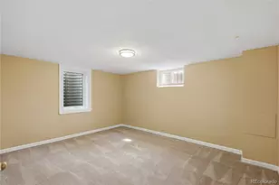 2127 Niagara St, Denver, CO 80207 - Photo 27