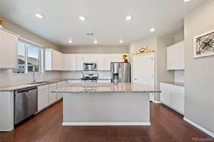 27089 E Cedar Ave, Aurora, CO 80018 - Photo 11