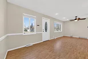 950 Jamaica St, Aurora, CO 80010 - Photo 9