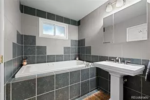 790 N Washington St, Denver, CO 80203 - Photo 17