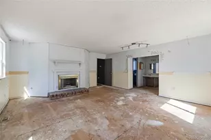 1404 S Vaughn Cir, Aurora, CO 80012 - Photo 17