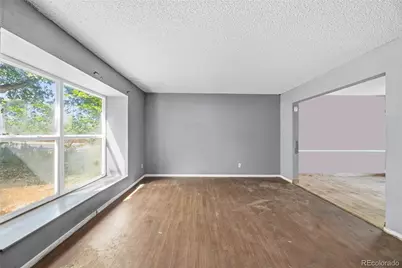 1404 S Vaughn Circle, Aurora, CO 80012 - Photo 7