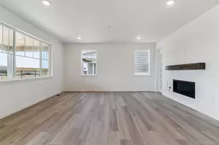 25254 E Warren Pl, Aurora, CO 80018 - Photo 5