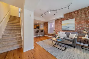 1576 N Franklin St, Denver, CO 80218 - Photo 3