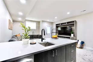 1074 Knox Ct, Denver, CO 80204 - Photo 11