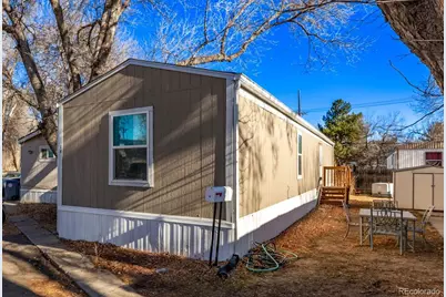 10 9th Avenue, Longmont, CO 80501 - Photo 1