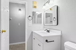 10150 E Virginia Ave, Denver, CO 80247 - Photo 15
