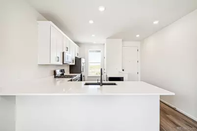 9265 Cathay Court, Commerce City, CO 80022 - Photo 13