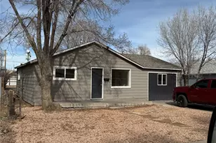 623 9th St, Alamosa, CO 81101 - Photo 1