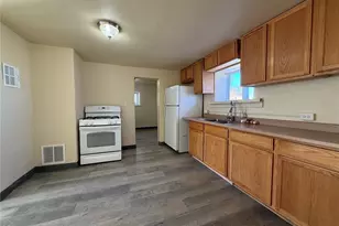 623 9th St, Alamosa, CO 81101 - Photo 3