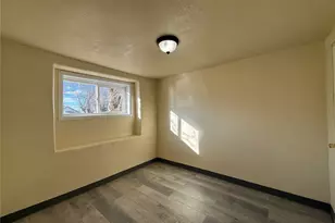 623 9th St, Alamosa, CO 81101 - Photo 5