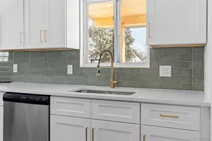 1757 Dallas St, Aurora, CO 80010 - Photo 9