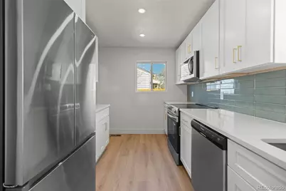 1757 Dallas Street, Aurora, CO 80010 - Photo 7