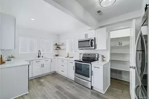 3032 S Grape Way, Denver, CO 80222 - Photo 9