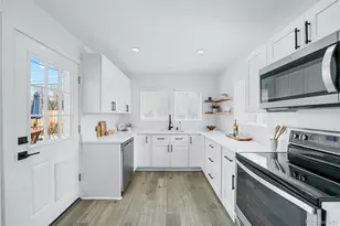 3032 S Grape Way, Denver, CO 80222 - Photo 11