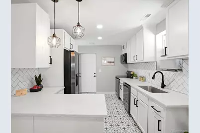 2555 N Clarkson Street, Denver, CO 80205 - Photo 27