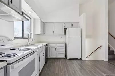 4586 S Fraser Way, Aurora, CO 80015 - Photo 9