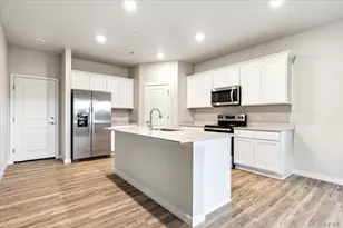 9413 Danube St, Commerce City, CO 80022 - Photo 3