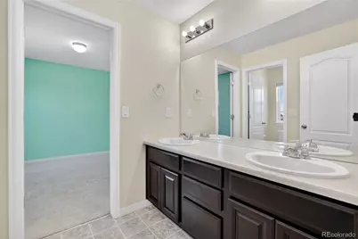 22 N Newcastle Court, Aurora, CO 80018 - Photo 39