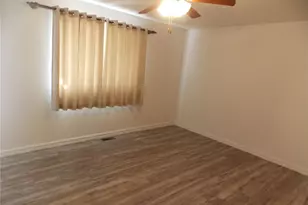 517 Foster Ave, Alamosa, CO 81101 - Photo 9