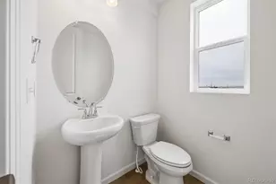 24131 E 30th Pl, Aurora, CO 80019 - Photo 11