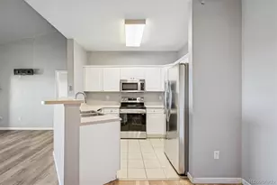 8354 S Holland Way, Littleton, CO 80128 - Photo 9