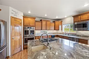 1630 Oakmont Dr, Colorado Springs, CO 80921 - Photo 3