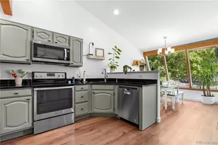 12039 W 52nd Pl, Arvada, CO 80002 - Photo 9