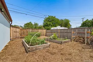 556 S Canosa Ct, Denver, CO 80219 - Photo 37