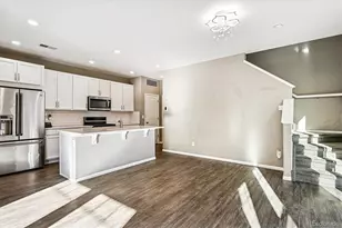 21832 E Quincy Cir, Aurora, CO 80015 - Photo 7