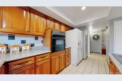 663 S Xenon Court, Lakewood, CO 80228 - Photo 19