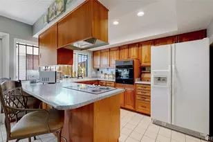 663 S Xenon Ct, Lakewood, CO 80228 - Photo 3