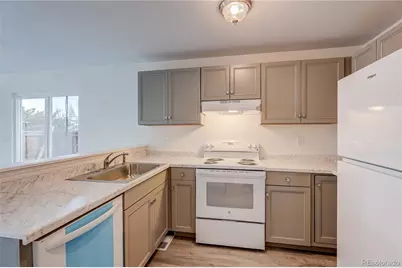 16923 E Whitaker Drive #B, Aurora, CO 80015 - Photo 7