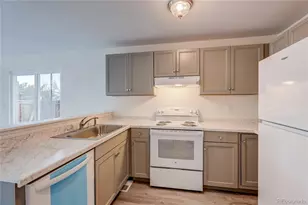 16923 E Whitaker Dr, Aurora, CO 80015 - Photo 7