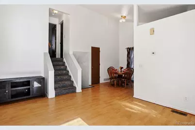 19335 E Batavia Place, Aurora, CO 80011 - Photo 7