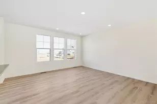 5242 Denali Blvd, Aurora, CO 80019 - Photo 5