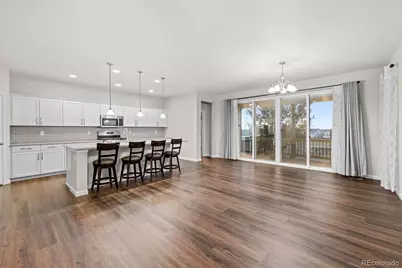639 N Waterloo Court, Aurora, CO 80018 - Photo 5