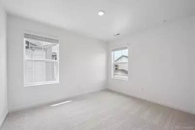 656 N Tempe Street, Aurora, CO 80018 - Photo 11