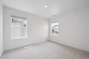 656 N Tempe St, Aurora, CO 80018 - Photo 11